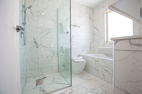 Lux Style 4BR Townhouse@ashwood - Accommodation Fremantle 3