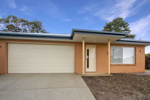 V & V Family Dream Away - Accommodation Fremantle 0