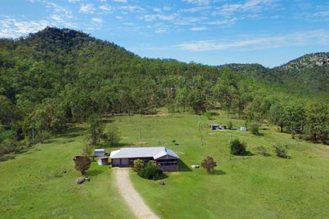 Rosa Estate In Broke Two 3br House In Walking Distance To Cellar Doors - Accommodation Fremantle 7
