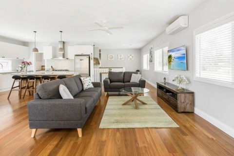 HALE KUPA Rye Beach House Spa Table Tennis - Accommodation Fremantle 5