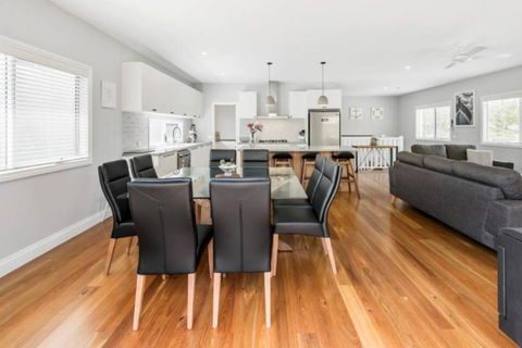 HALE KUPA Rye Beach House Spa Table Tennis - Accommodation Fremantle 4