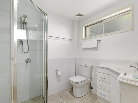 Noosa Heads Beach Getaway Unit 3 Yaringa 29 Noosa Drive - Accommodation Fremantle 0
