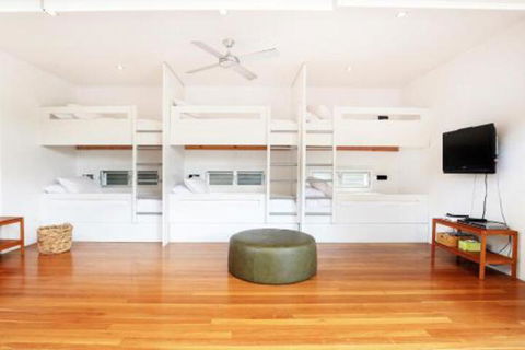 Ayana Beach House Pet Friendly Opposite Beach - Accommodation Fremantle 4