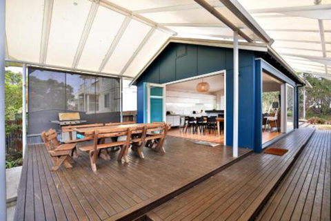 Ayana Beach House Pet Friendly Opposite Beach - Accommodation Fremantle 3
