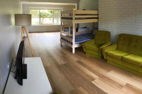 HIP NAUTIC 100 Metres To Beach - Accommodation Fremantle 5