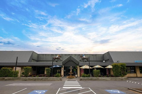 Blacktown Tavern - Accommodation Fremantle 2
