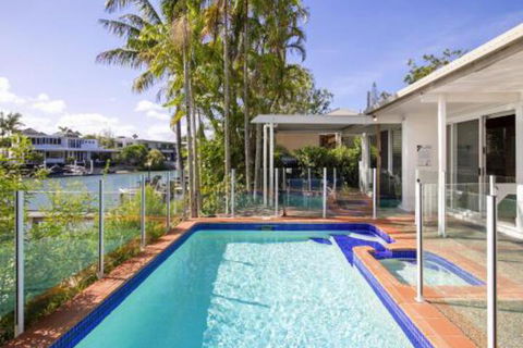Waterfront On Witta Circle - Accommodation Fremantle 6