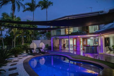 Absolute Lakefront Port Douglas - Accommodation Fremantle 2