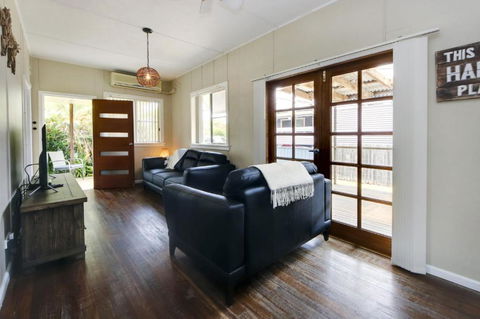 A Reel Teal - Accommodation Fremantle 6