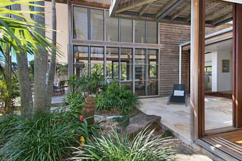 Above The Pass - Accommodation Fremantle 3
