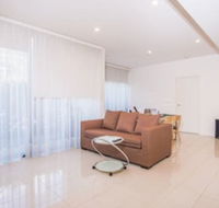 Spacious And Cozy Zetland Apartment - Accommodation Fremantle