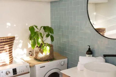 Charming Cottage With Leafy Courtyard - Accommodation Fremantle 5