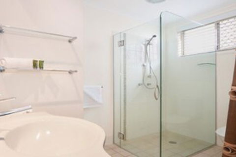 La Plage - Accommodation Fremantle 4