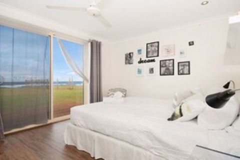La Plage - Accommodation Fremantle 3