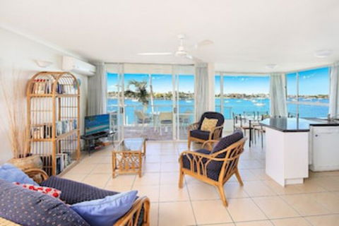 Amazing Waterfront Views Sunshine Coast H330 - Accommodation Fremantle 0