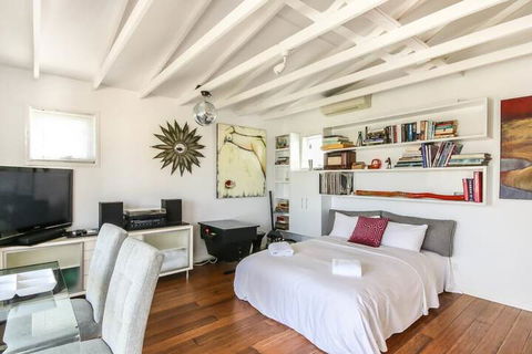 Architecturally Designed Studio 10 Minutes To CBD - Accommodation Fremantle 5