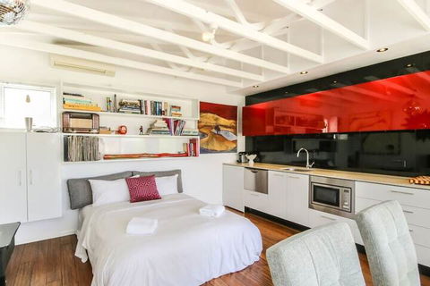 Architecturally Designed Studio 10 Minutes To CBD - Accommodation Fremantle 1