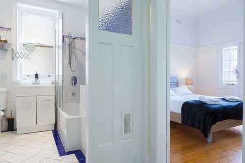 2 Bedroom Gorgeous Art Deco Classic Near CBD - Accommodation Fremantle 7