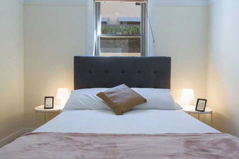 2 Bedroom Gorgeous Art Deco Classic Near CBD - Accommodation Fremantle 6