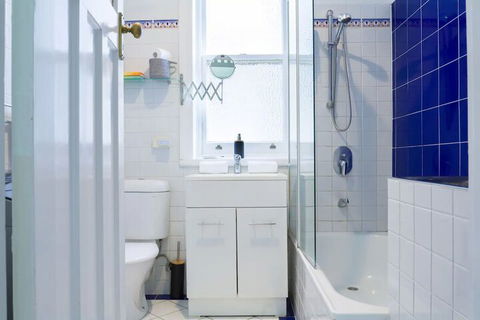 2 Bedroom Gorgeous Art Deco Classic Near CBD - Accommodation Fremantle 5