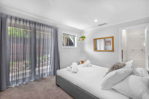 Hunter Treehouse - Accommodation Fremantle 4