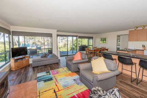 Allure - Accommodation Fremantle 5