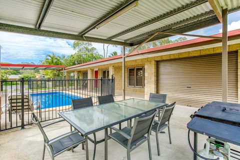 14 Double Island Drive Rainbow Beach Large Holiday House With PoolPets Welcome Free Wi Fi - Accommodation Fremantle 7