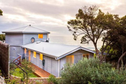 Yallingups Best Located Beach House - Accommodation Fremantle 6