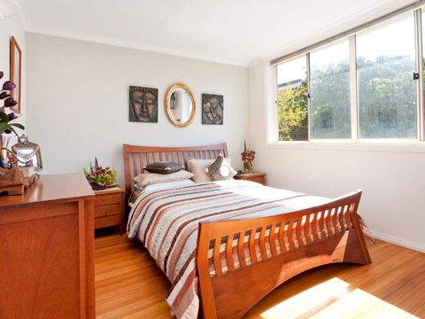 METRES TO THE BEACH MORNINGTON - Accommodation Fremantle 3