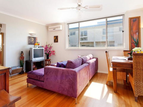 METRES TO THE BEACH MORNINGTON - Accommodation Fremantle 5