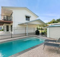 Tropical Beachside Oasis in Clifton Beach - Accommodation Fremantle