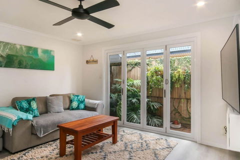 ? Hidden Backyard Oasis Close To Miami Beach - Accommodation Fremantle 3