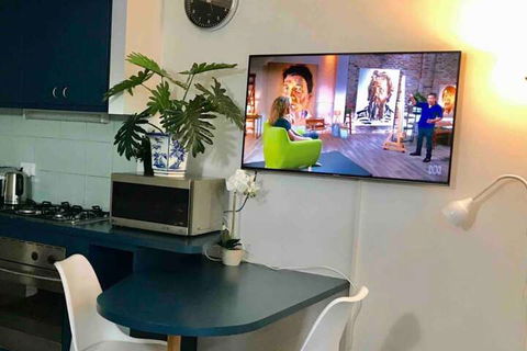 Beautiful Studio In Great Leafy Location - Accommodation Fremantle 1