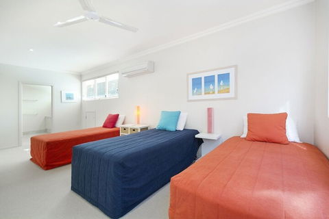 Prestigious House In Little Cove - Accommodation Fremantle 6