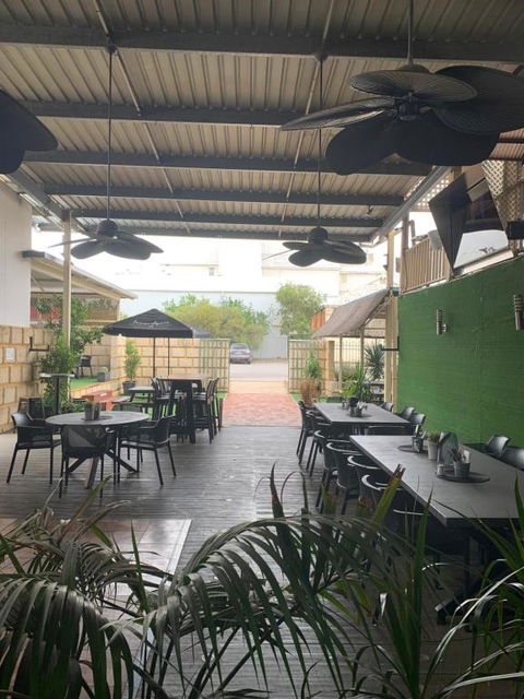 Riverside Hotel - Accommodation Fremantle 2