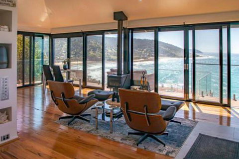 THE DECK HOUSE A WYE RIVER ICON - Accommodation Fremantle 5