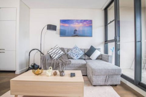 Bright & Modern! 2bed 2bath APT With Parking - Accommodation Fremantle 0