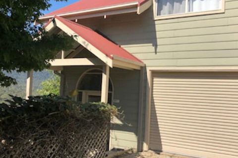 Alpine Stag Lodge Unit 1 - Accommodation Fremantle 0