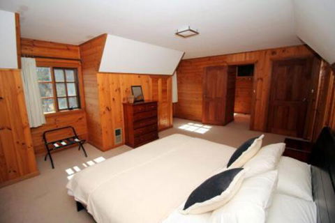 The Great House Bnb - Accommodation Fremantle 6