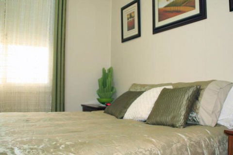 Explorers Holiday House - Accommodation Fremantle 7