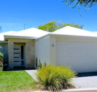 Contemporary Cove