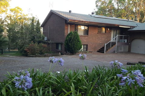 Gowrie Agapanthous - Accommodation Fremantle 2
