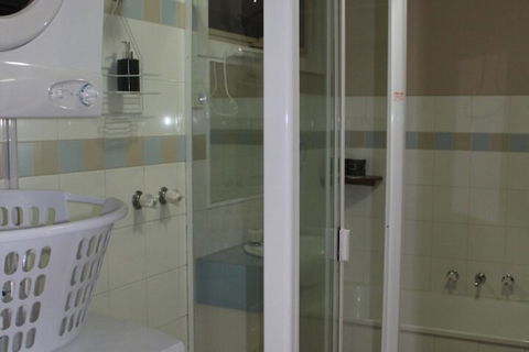 Australian Home Away At Box Hill 2 Bedroom - Accommodation Fremantle 4