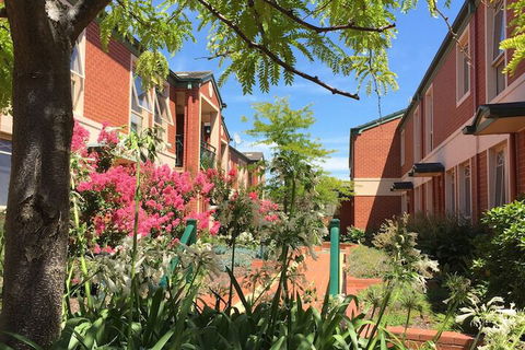 Australian Home Away At Box Hill 2 Bedroom - Accommodation Fremantle 2