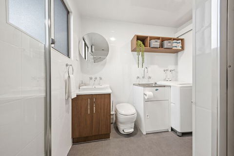 Boats And Bedzzz Houseboat Stays & Renmark River Villas - Accommodation Fremantle 2