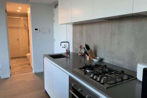 Avant Garde Living In The Heart Of The City - Accommodation Fremantle 3