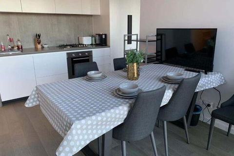 Avant Garde Living In The Heart Of The City - Accommodation Fremantle 7