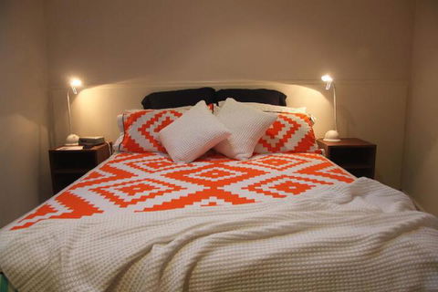 SACKVILLE APARTMENT 1 - Accommodation Fremantle 6