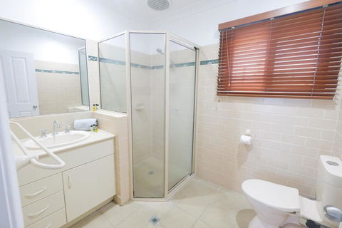 Absolute Airlie Central Airlie Beach - Accommodation Fremantle 3