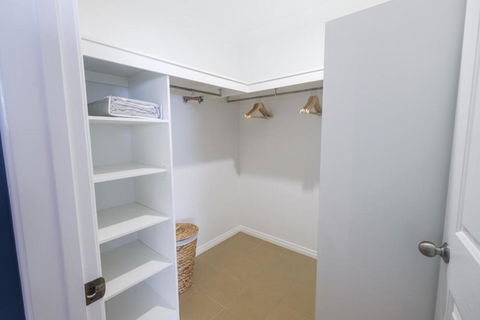 Absolute Airlie Central Airlie Beach - Accommodation Fremantle 2